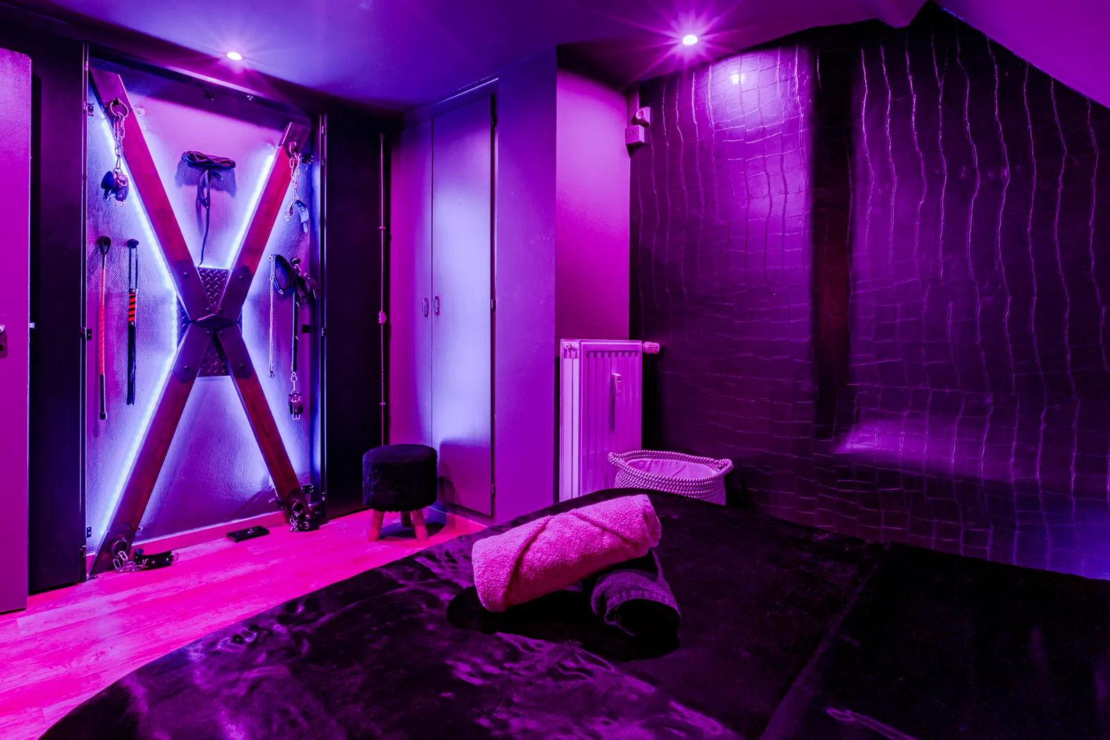 Love room BDSM et donjon : L'Escale du Désir