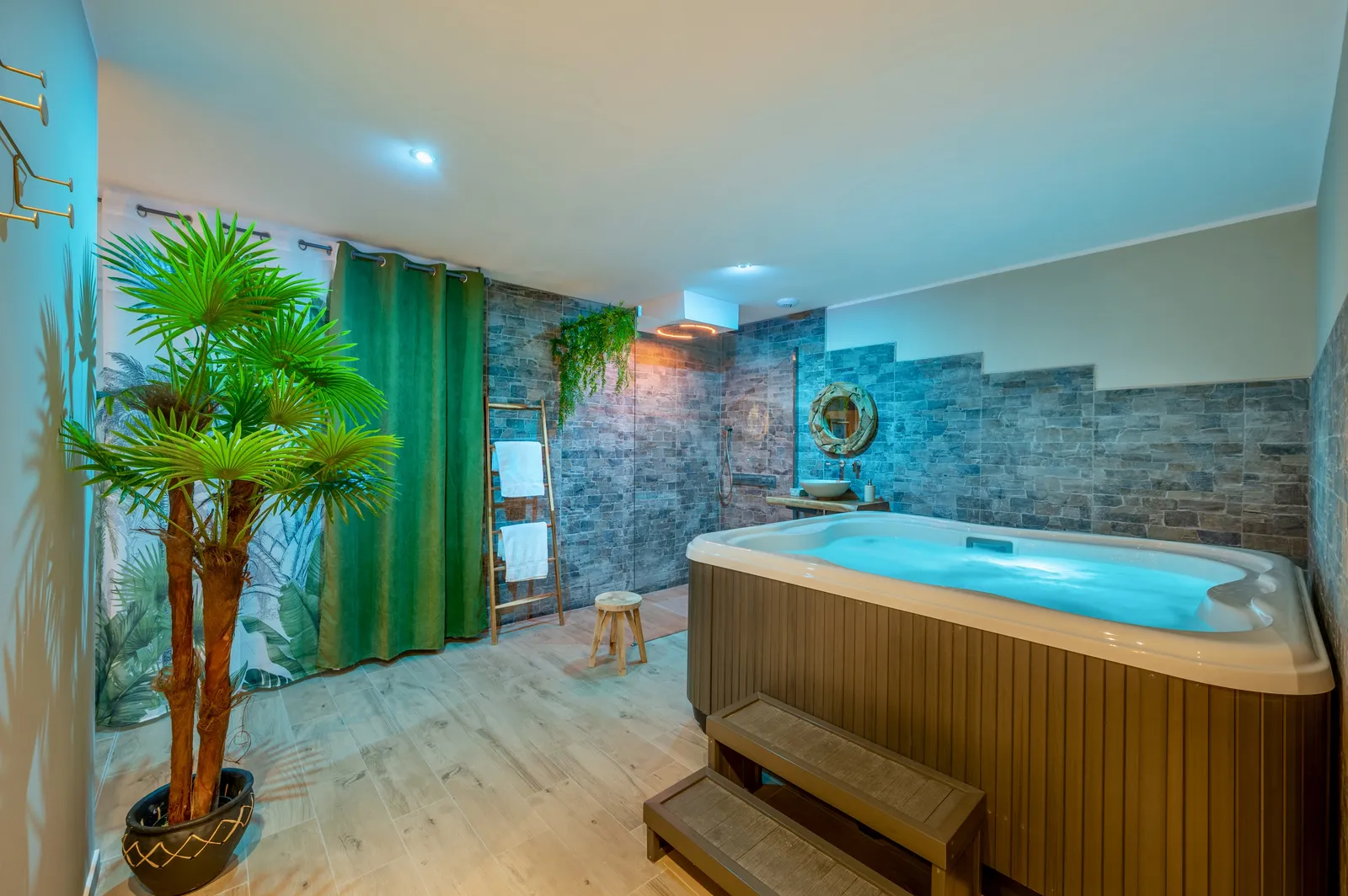 NÜ-DE SPA · photo 3