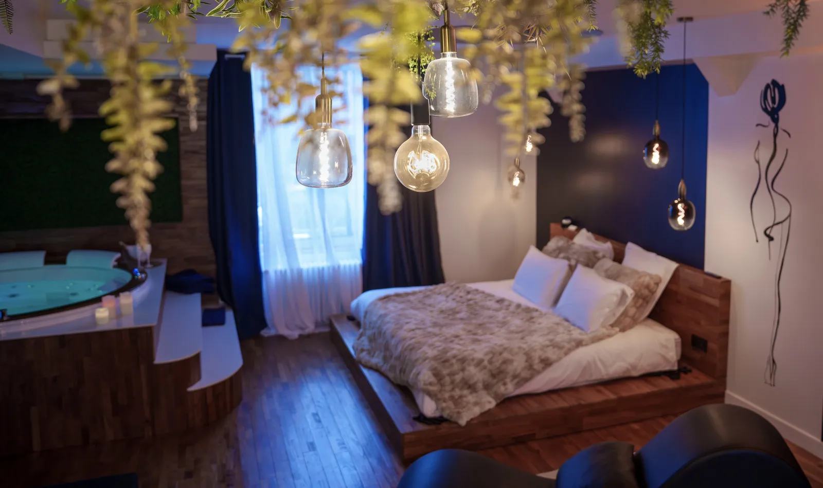 Suite Romantique Le Double L Luxe & Love Loveroom, Cholet